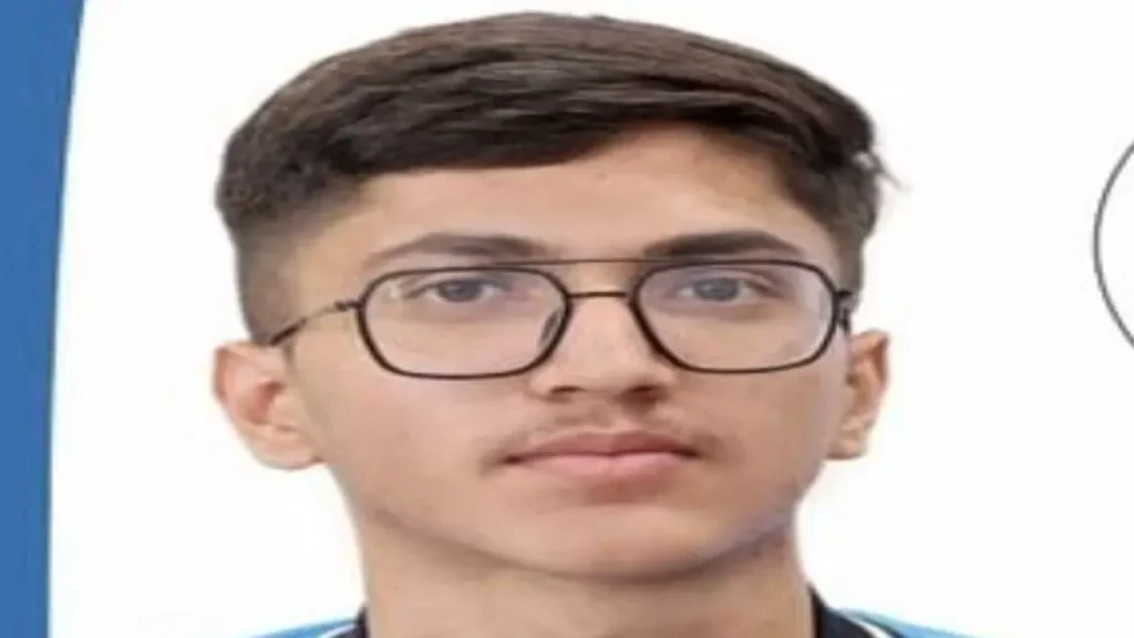 MAHESH NEET TOPPER 2025