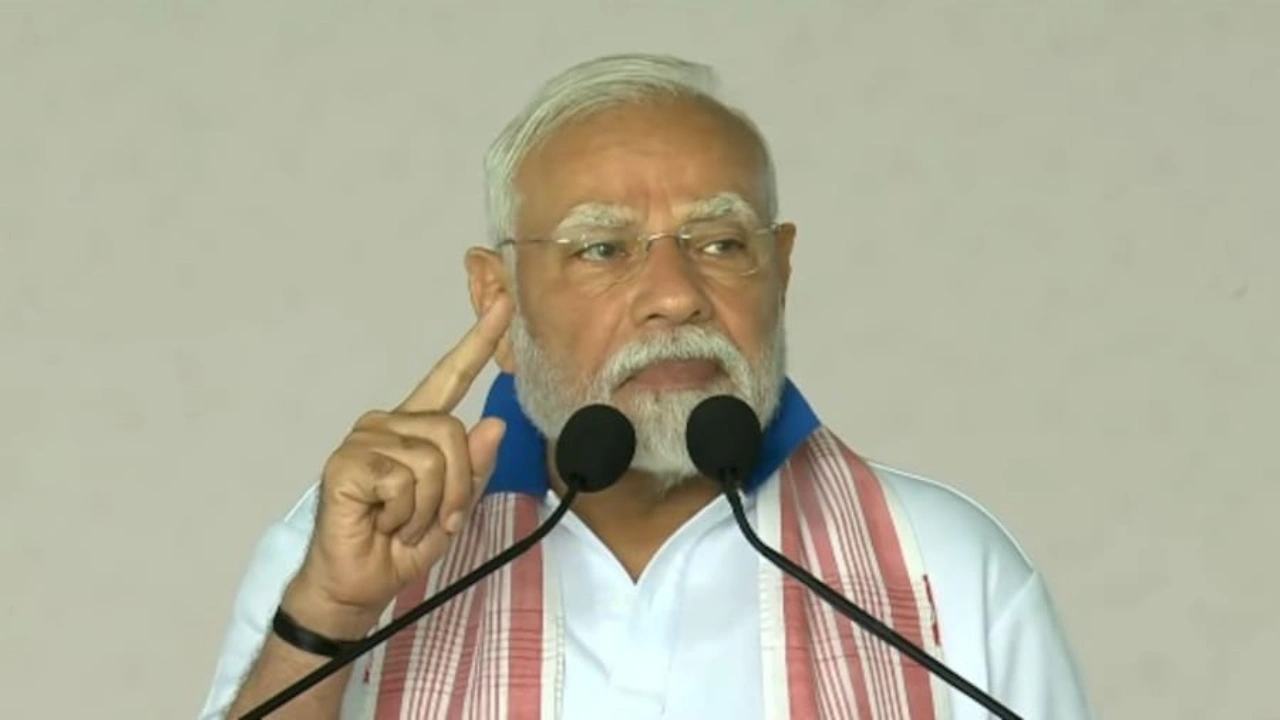 अंतरराष्ट्रीय योग दिवस पर मोदी का दुनिया को संदेश, बोले- अस्थिरता बढ़ रही, योग ही शांति का रास्ता