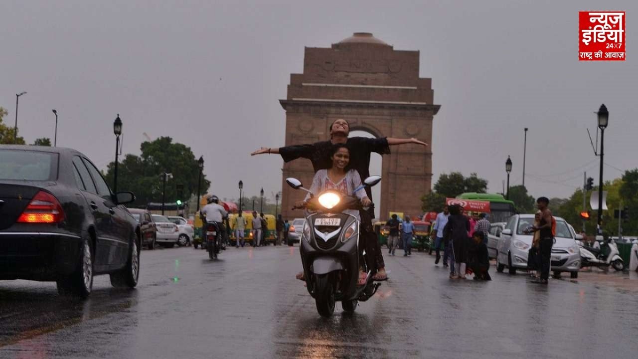 दिल्ली-NCR में मानसून वापसी: सुबह से भारी बारिश से जलभराव, विमान और यातायात प्रभावित