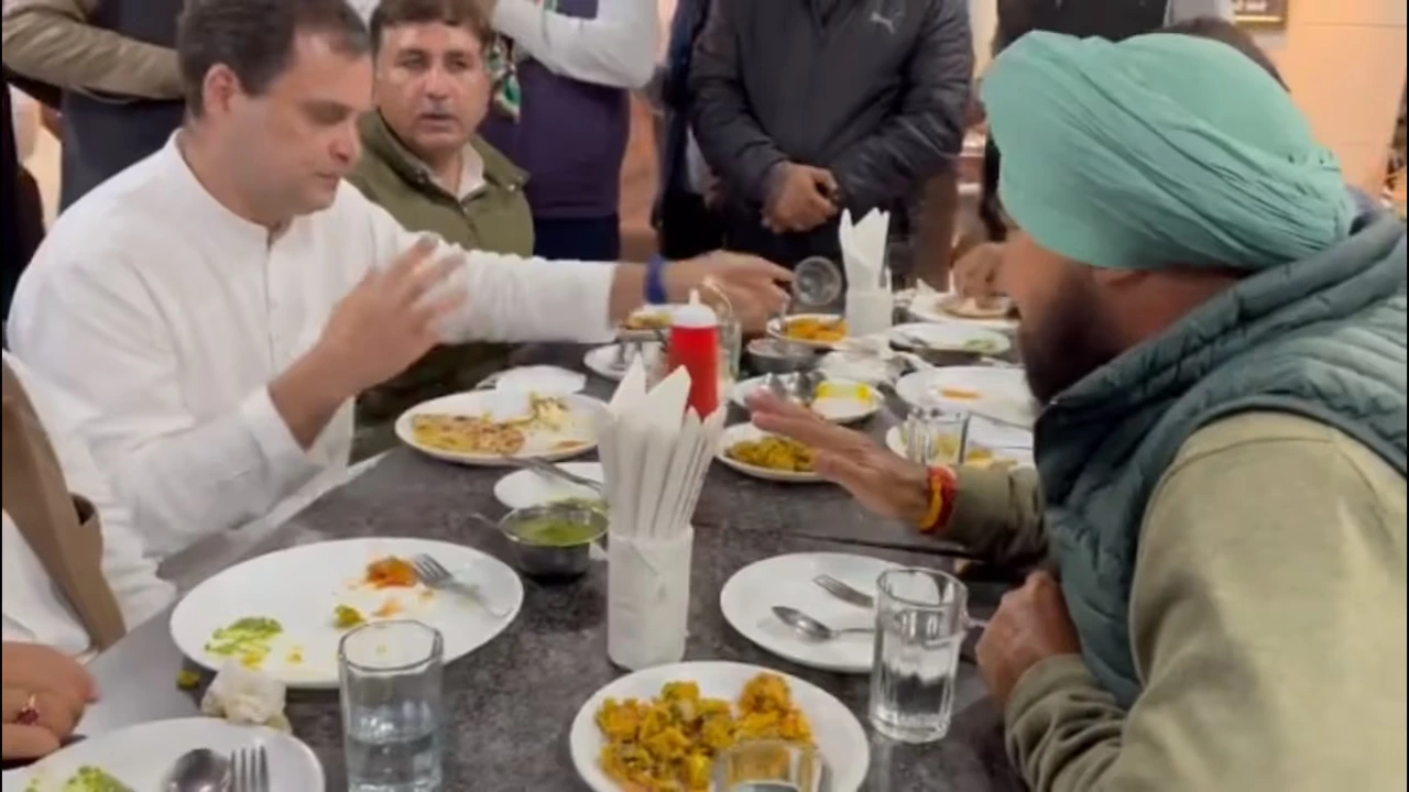 55 की उम्र में भी कैसे इतने फिट हैं राहुल गांधी? जानिए डाइट में किन चीजों को करते हैं इग्नोर
