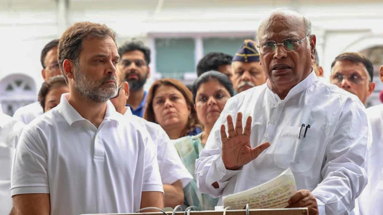 बिहार चुनाव के लिए कांग्रेस ने नियुक्त किए 58 ऑब्जर्वर, एक दिन में 2 बार पार्टी बदलने वाला नेता भी शामिल