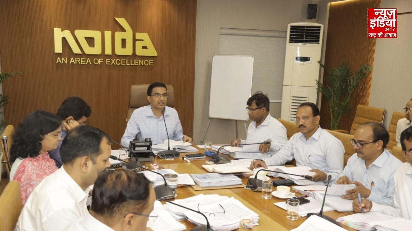 नोएडा में पुरानी बिल्डिंग की बदलेगी सूरत : प्राधिकरण की 218th बोर्ड बैठक में 7 स्टार होटल बनाने की योजना को मिली हरी झंडी