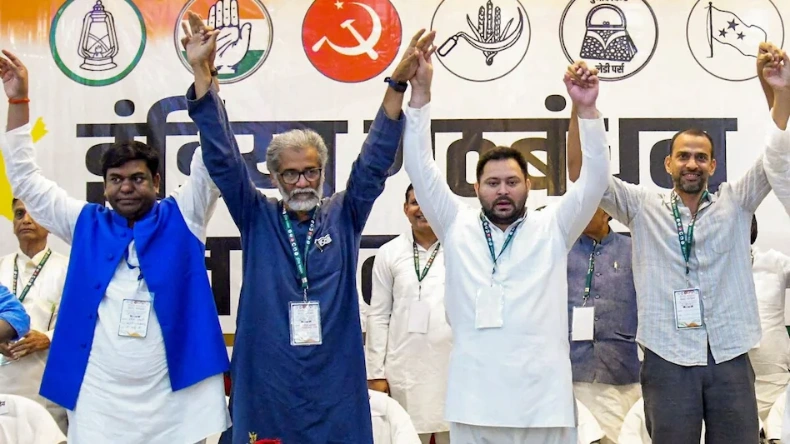 सड़क के रास्ते सदन तक पहुंचेगा महागठबंधन ! चुनाव से पहले घर-घर जाने की तैयारी कर रहा विपक्ष