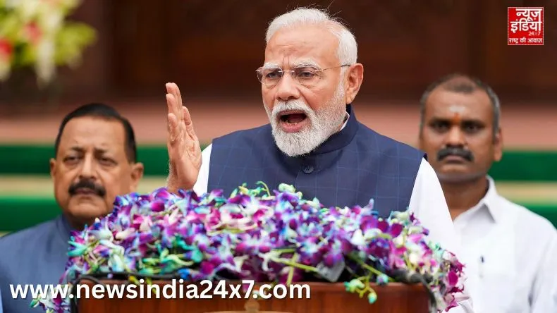 Parliament Session : प्रियंका गांधी और राजनाथ सिंह की संसद में मुलाकात, SIR पर चर्चा की मांग की