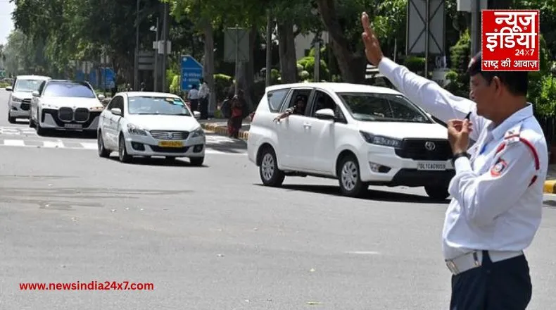 Traffic Advisory: दिल्ली में आज इन रास्तों पर यातायात प्रतिबंध, जन्माष्टमी के लिए निकलेगी ‘शोभा यात्रा’