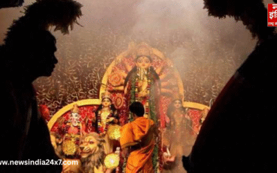 Durga Ashtami 2025 : मां महागौरी की आरती से पूरी होती है साधना, मिलेगी अन्न-धन और सुख-समृद्धि