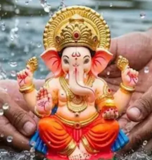 गणपति विसर्जन के साथ विष्णु पूजा, जानें शुभ मुहूर्त, अनुष्ठान और महत्व।