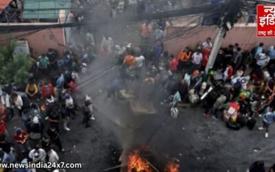 नेपाल में भारतीय श्रद्धालुओं की बस पर पत्थरबाजी और लूट, कई यात्री घायल