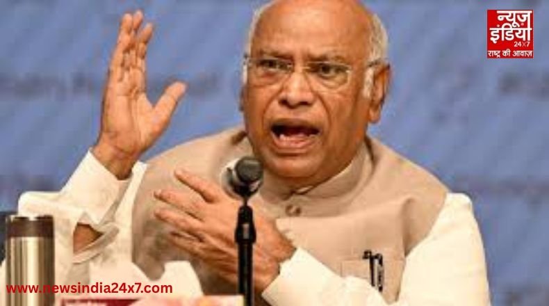 Congress: खरगे बोले- मेरी निजी राय में आरएसएस पर लगे बैन, सियासत में मचा हड़कंप