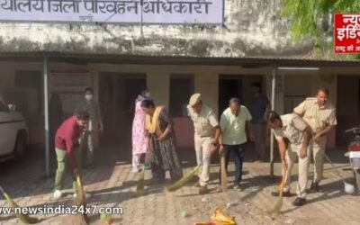 महात्मा गांधी जयंती पर जिला परिवहन कार्यालय में ‘स्वच्छता अभियान’