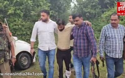 सीतापुर : डांसरों से लूट का इनामी बदमाश हाफ एनकाउंटर में घायल, कार और नकदी बरामद