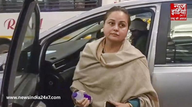 Bihar Politics: आरजेडी की हार के बाद लालू परिवार में कलह तेज, रोहिणी आचार्य ने पार्टी-परिवार से तोड़ा नाता