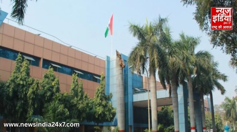 यूपी सरकार का बड़ा फैसला, सुरक्षा की गारंटी के साथ क्या अब महिलाएं रात में भी कर पाएंगी काम?