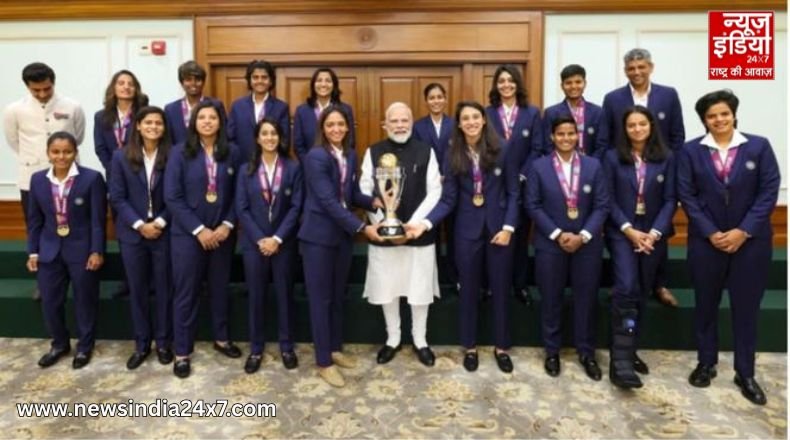 Narendra Modi Meet Champion Team India Narendra Modi Meet Champion Team India