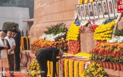 संसद हमले की 24वीं वर्षगांठ पर प्रधानमंत्री नरेंद्र मोदी, राहुल गांधी सहित कई शीर्ष नेताओं ने वीर शहीदों को नमन किया