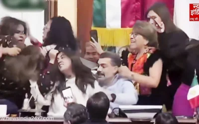 मेक्सिको संसद में भगदड़ और मारपीट, सांसदों ने पोडियम पर चढ़कर एक-दूसरे के खींचे बाल, वीडियो हुआ वायरल