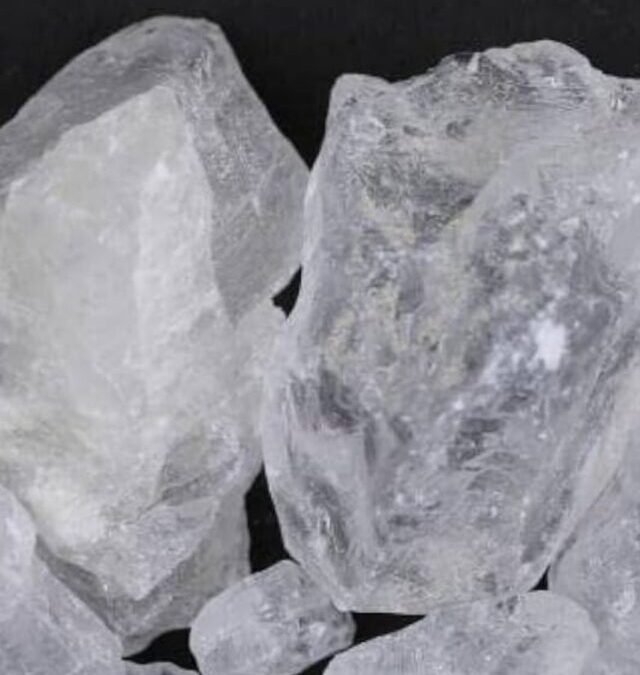 फिटकरी बना देगा आपको करोड़पति, जाने क्या है गजब के फायदे!