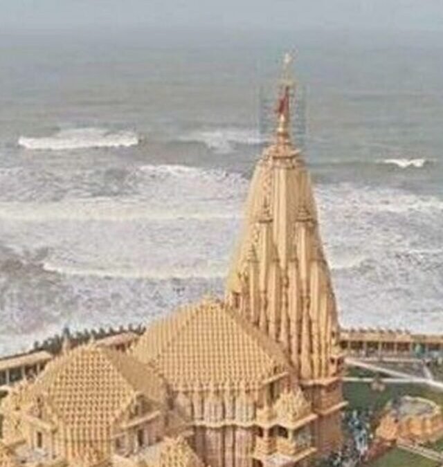 सोमनाथ मंदिर की लूट का मुख्य जिम्मेदार यह मुगल शासक था