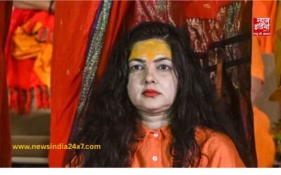 अविमुक्तेश्वरानंद  पर विवादित बयान देने वाली ममता कुलकर्णी को किन्नर अखाड़े ने बाहर निकाला