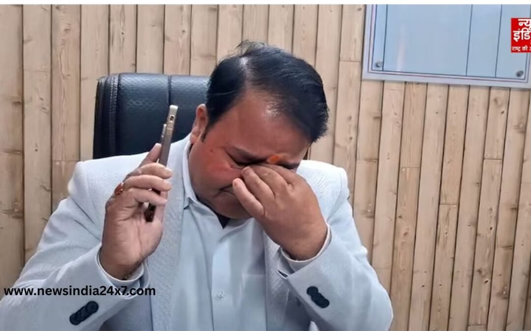 बरेली सिटी मजिस्ट्रेट अलंकार के बाद अयोध्या से डिप्टी कमिश्नर प्रशांत के इस्तीफे से UP में मची सियासी हलचल