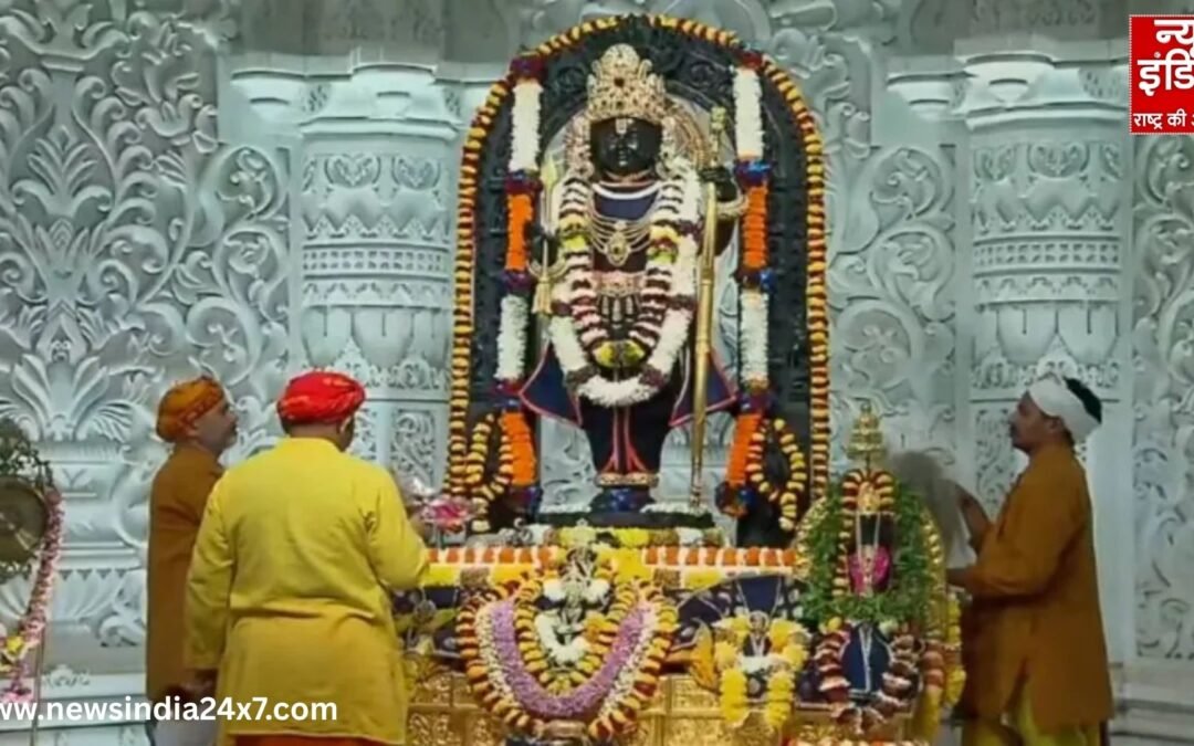 सरयू तट से राम मंदिर तक भक्ति की हवा, रामलला को अर्पित की गई पतंग, विशेष भोग से सजा दरबार