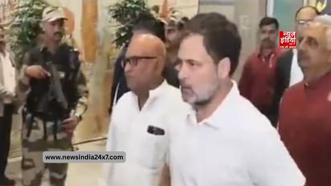 लखनऊ में राहुल गांधी