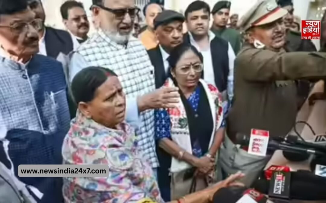 पूर्व CM राबड़ी देवी ने विधानसभा के बाहर किया प्रदर्शन, कहा- CM नीतीश महिला हिंसा की घटनाओं पर तोड़े अपनी चुप्पी