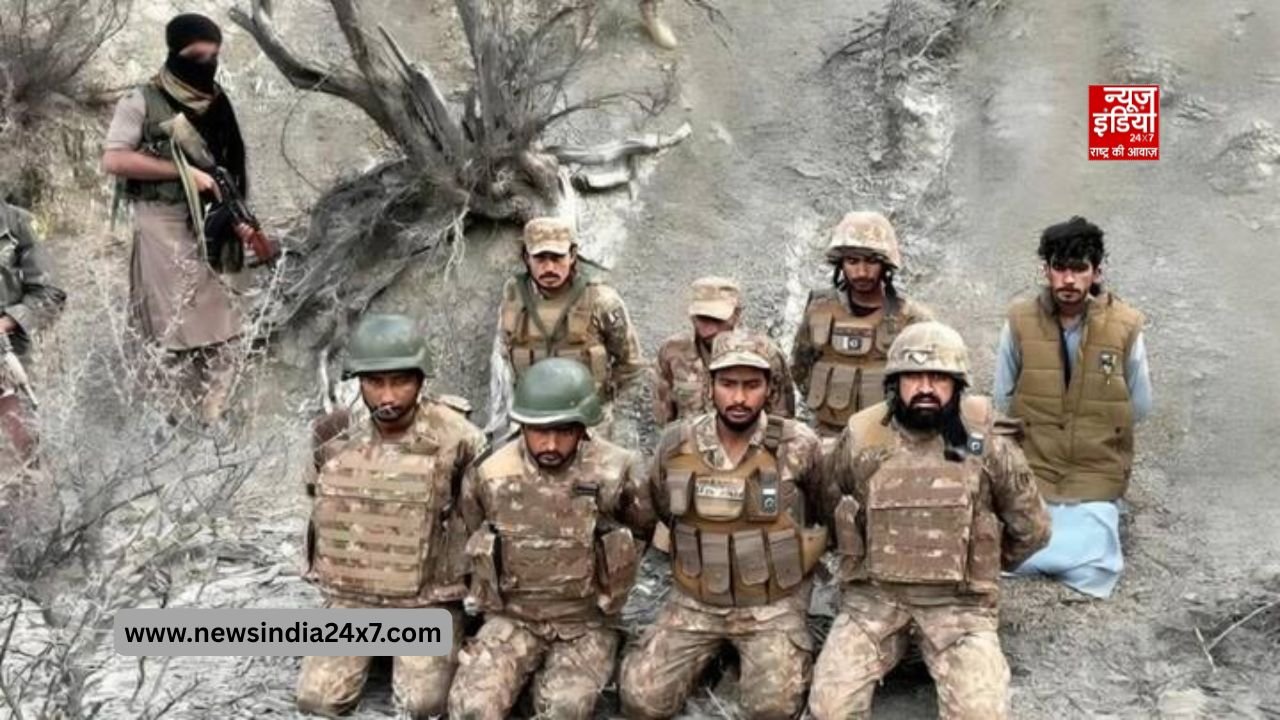 कथित वीडियो में पाक जवान गिड़गिड़ाते दिखे कथित वीडियो में पाक जवान गिड़गिड़ाते दिखे