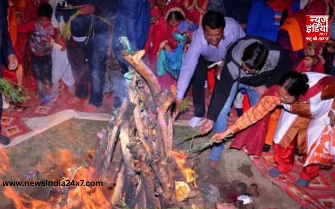 Holika Dahan 2026: होलिका दहन पर इन 8 पेड़ों की न जलाएं लकड़ी, पूजा में एक गलती पड़ सकती है भारी