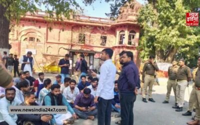 लाल बारादरी मस्जिद सील किए जाने का लखनऊ यूनिवर्सिटी के छात्रों ने किया विरोध, जानिए प्रोफेसर से लेकर PWD ने क्या कहा