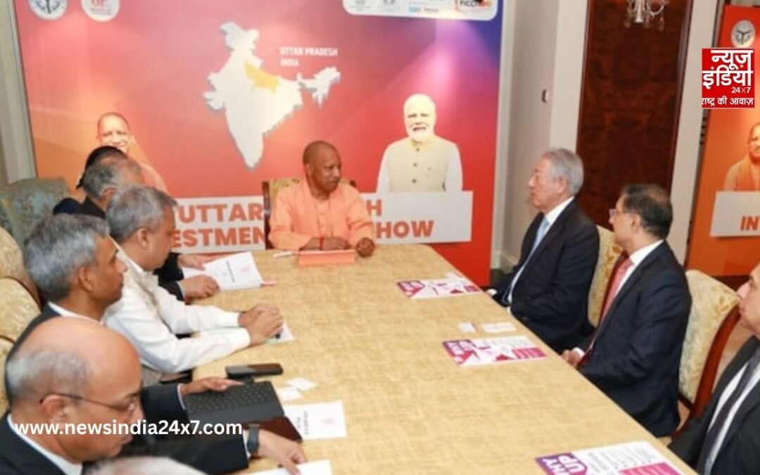 सिंगापुर पहुंचते ही एक्शन मोड में दिखे CM योगी, टेमासेक के चेयरमैन से की मुलाकात; यूपी में निवेश को लेकर की चर्चा