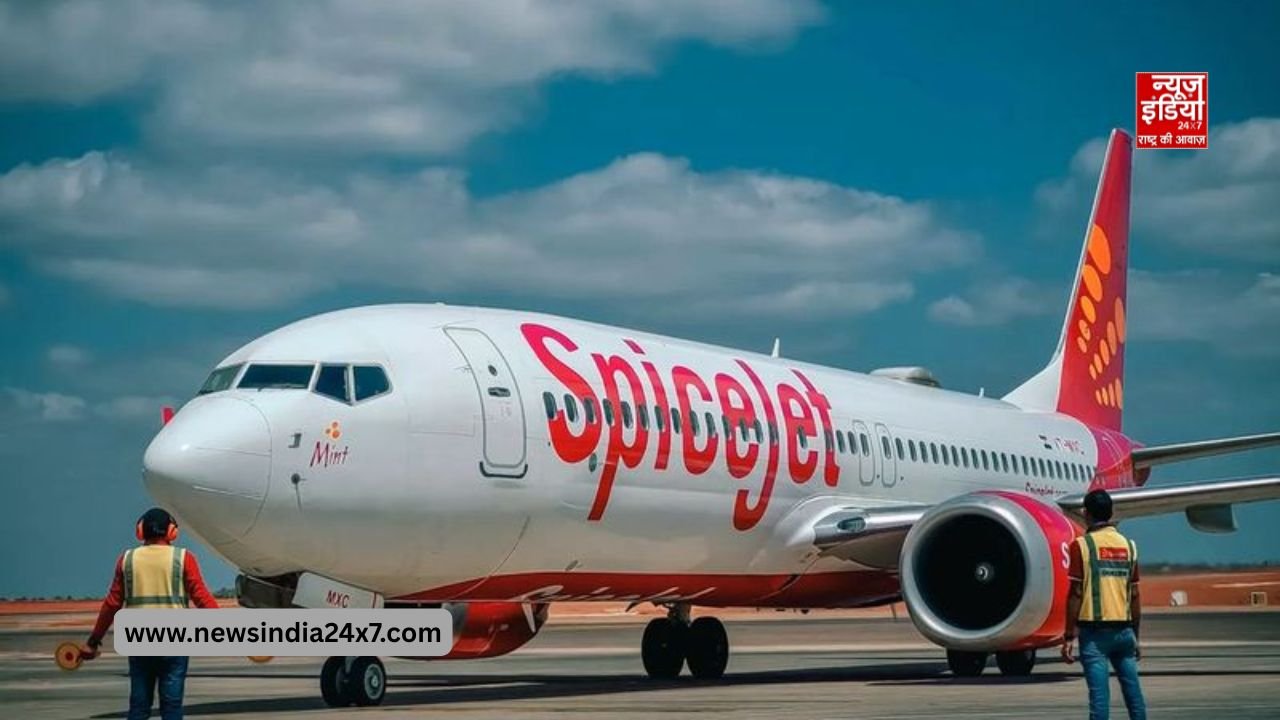 दिल्ली एयरपोर्ट पर स्पाइसजेट फ्लाइट की लैंडिंग