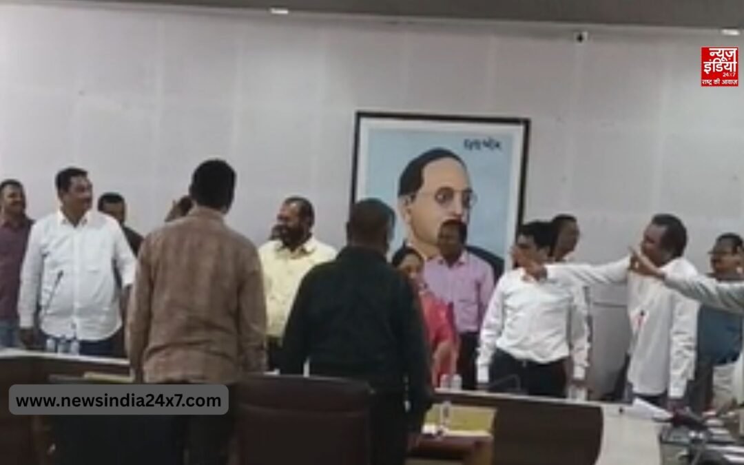 क्या भरूच नगर पालिका की सामान्य सभा में किया गया व्यवहार राष्ट्रगान का अपमान नहीं है?