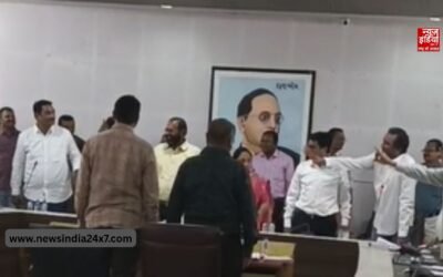 क्या भरूच नगर पालिका की सामान्य सभा में किया गया व्यवहार राष्ट्रगान का अपमान नहीं है?