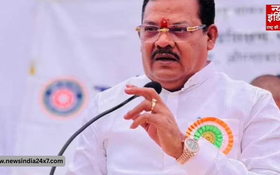 महाराष्ट्र में SC/ST एक्ट को लेकर बढ़ा विवाद, मंत्री शिरसाट ने कही अहम बात