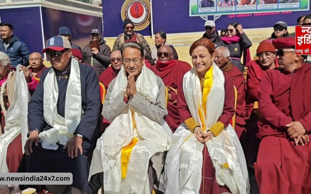 लेह में उमड़ा जनसैलाब, रिहाई के बाद लौटे सोनम वांगचुक का भव्य स्वागत, एयरपोर्ट से मैदान तक गूंजा उत्साह