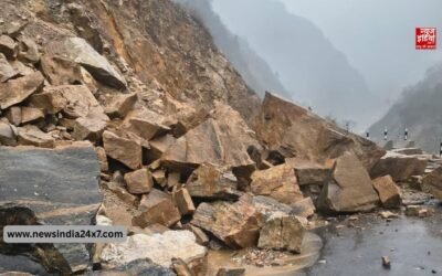 सिक्किम के चुंगथांग में बारिश और कई लैंडस्लाइड होने से 200 टूरिस्ट फंसे, ITBP के कैंप में ठहराया गया