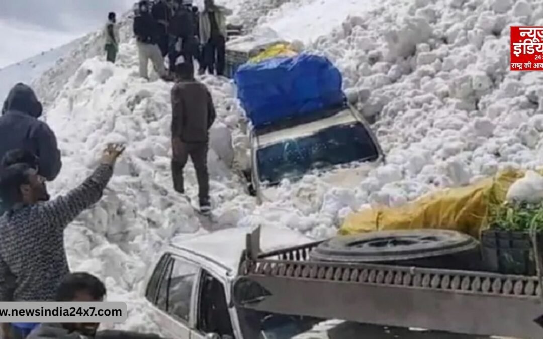कश्मीर में हिमस्खलन से 7 की मौत, राजस्थान में आज बारिश के साथ ओले गिरेंगे; UP- बिहार के लिए IMD का अलर्ट जारी