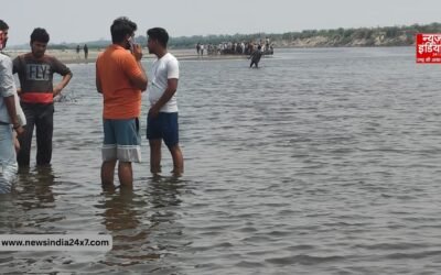 मथुरा में बड़ा हादसा, पांटून पुल से टकराकर यमुना में पलटी नाव, 25 सवारों में से 15 बचाए गए, तीन की मौत