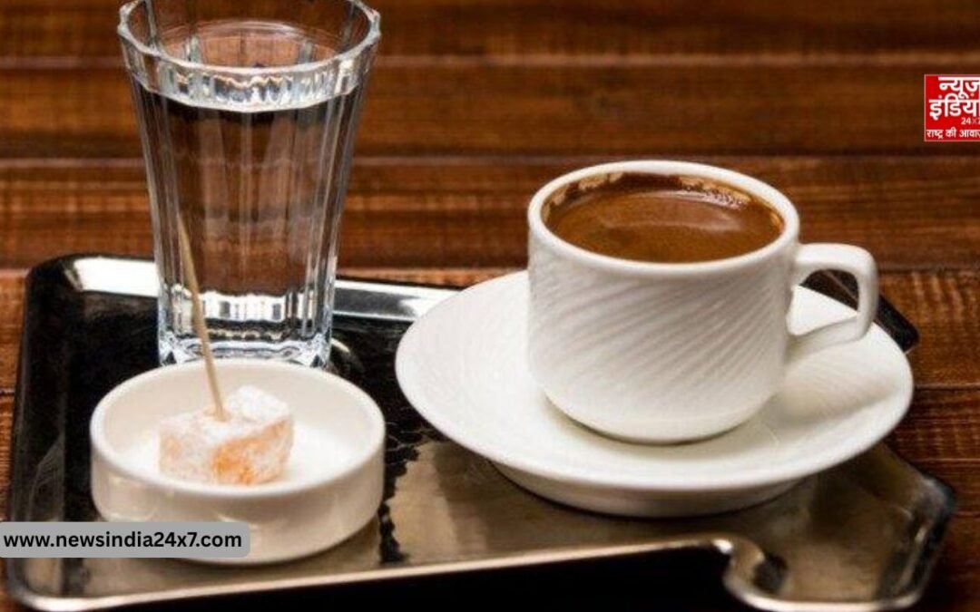 चाय के साथ ये छोटी सी गलती पड़ सकती है भारी! जानिए पानी पीने का सही टाइम वरना बिगड़ सकता है पाचन