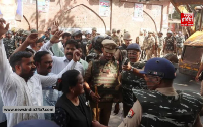 लखनऊ कोर्ट विवाद: चैंबर तोड़े जाने पर भड़के वकील, पुलिस संग झड़प से बढ़ा तनाव