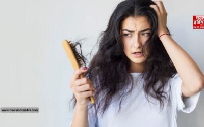 बाल झड़ना रोकने हैं तो आज ही डाइट में शामिल करें ये सुपरफूड्स
