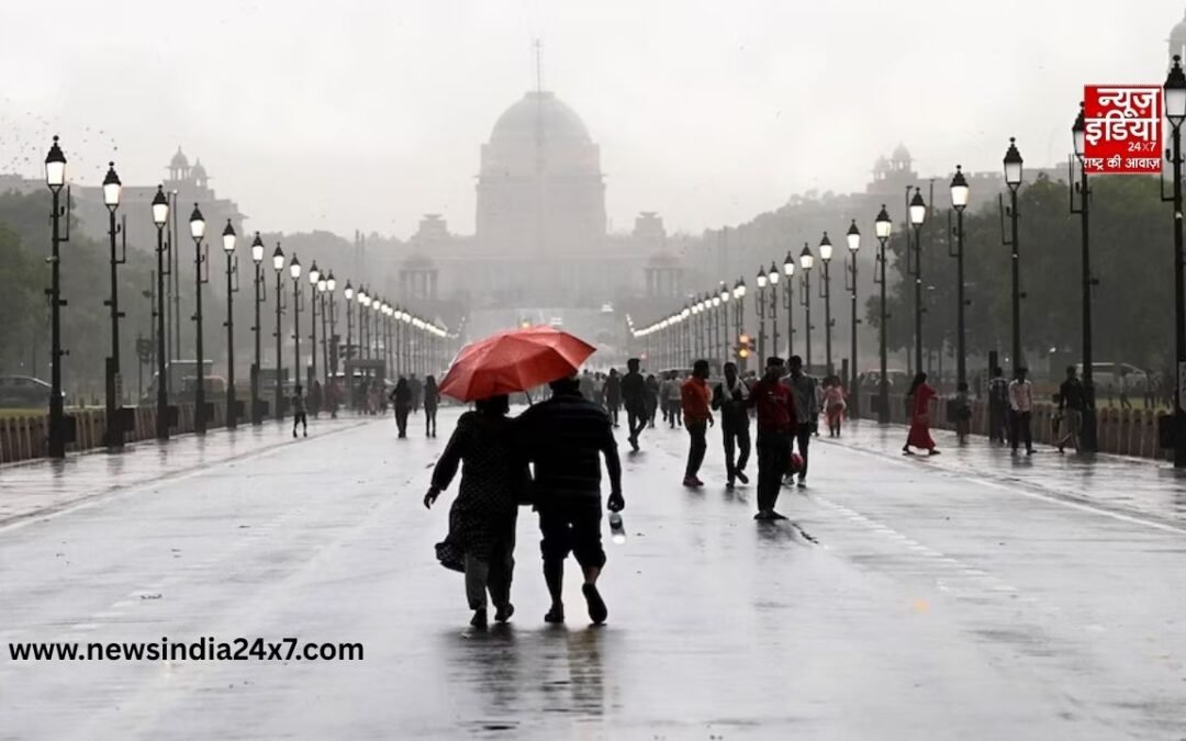 Delhi Weather: दिल्ली में बदला मौसम, कई इलाकों में भारी बारिश और आंधी; रेड अलर्ट जारी